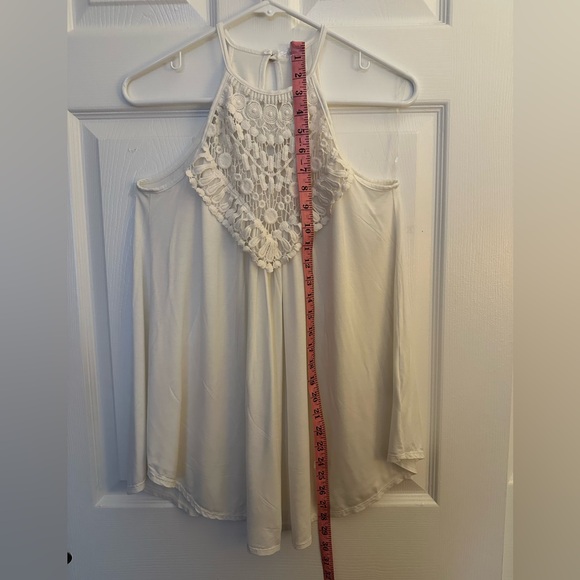 Elegant White Crochet Halter Blouse - Picture 13 of 16